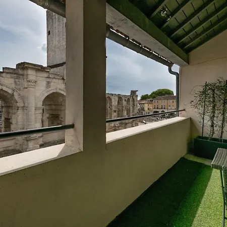 Apartment Avec Balcon Donnant Sur Les Arenes D'arles Arles